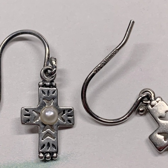 Silpada RARE Vintage Sterling Silver Pearl Dainty Cross Earrings - Picture 3 of 15
